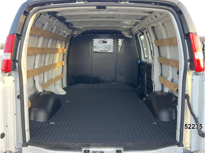 2023 Chevrolet Express 2500