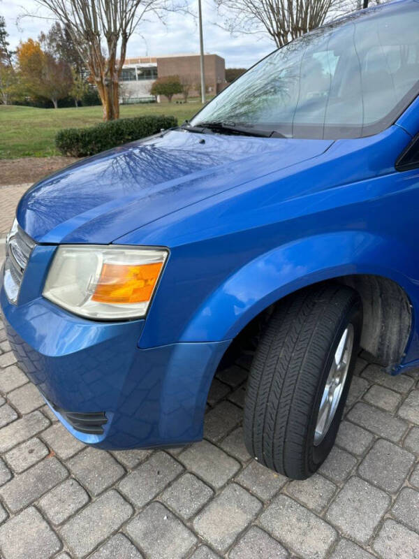 2008 Dodge Grand Caravan null photo 8