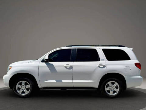 2017 Toyota Sequoia SR5