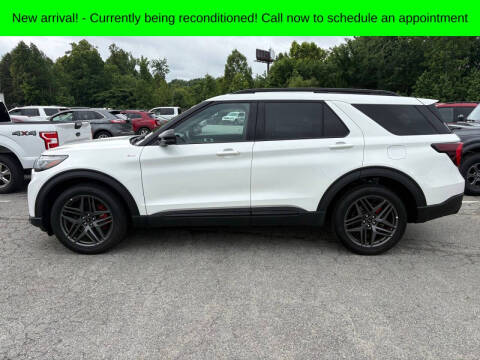 2025 Ford Explorer ST-Line
