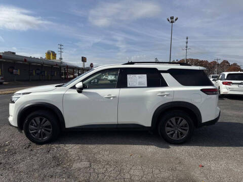 2025 Nissan Pathfinder SV