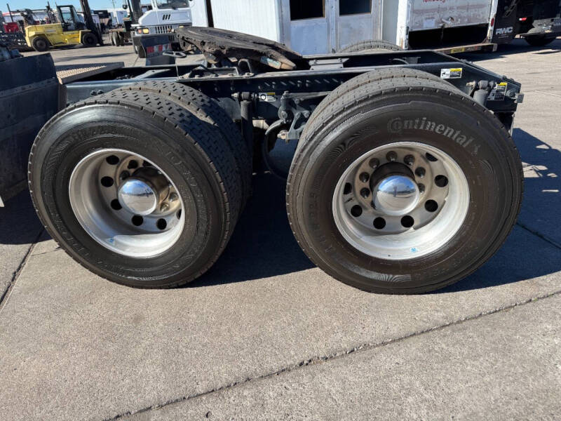 2013 Peterbilt 387