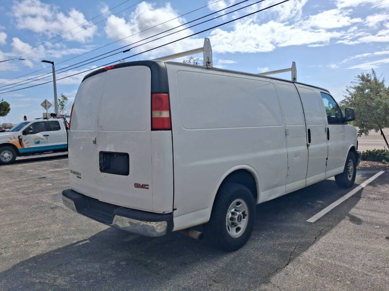 2015 GMC Savana 2500