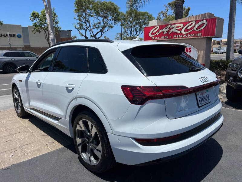 2021 Audi e-tron quattro Premium