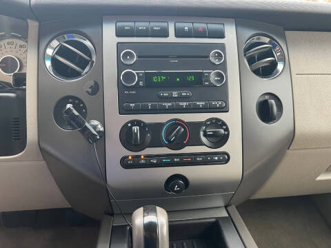 2011 Ford Expedition EL XLT