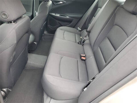 2025 Chevrolet Malibu LS