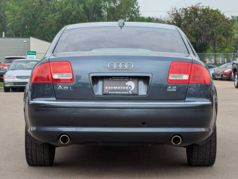 2004 Audi A8 L quattro