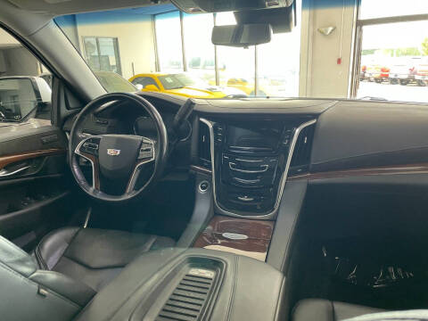 2019 Cadillac Escalade Luxury