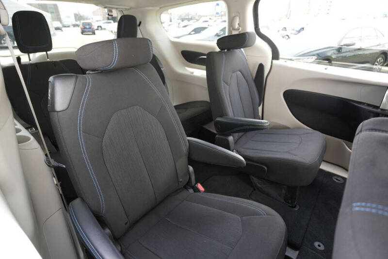 2021 Chrysler Pacifica Touring