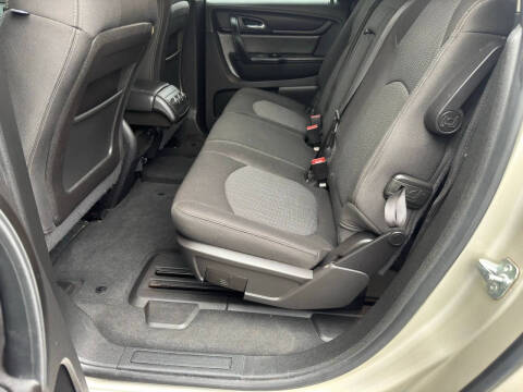 2017 Chevrolet Traverse LT