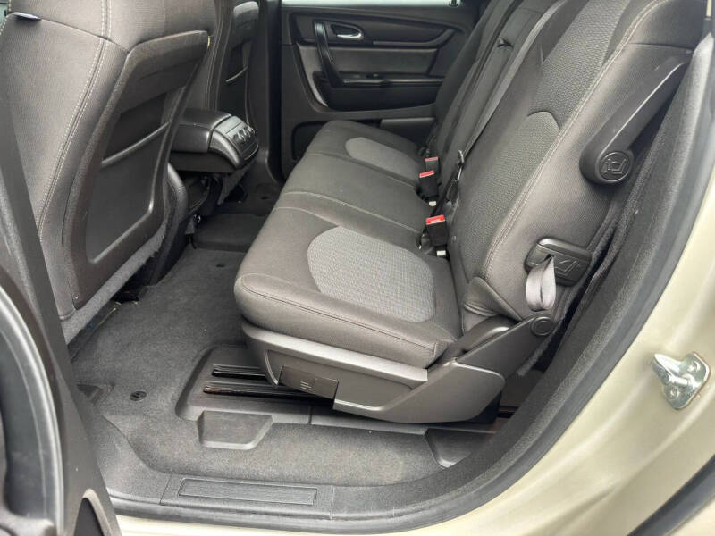 2017 Chevrolet Traverse LT