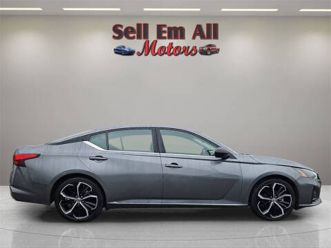 2023 Nissan Altima 2.5 SR