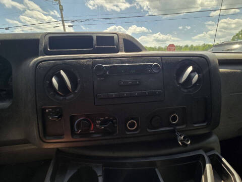 2010 Ford E-Series E-350 SD