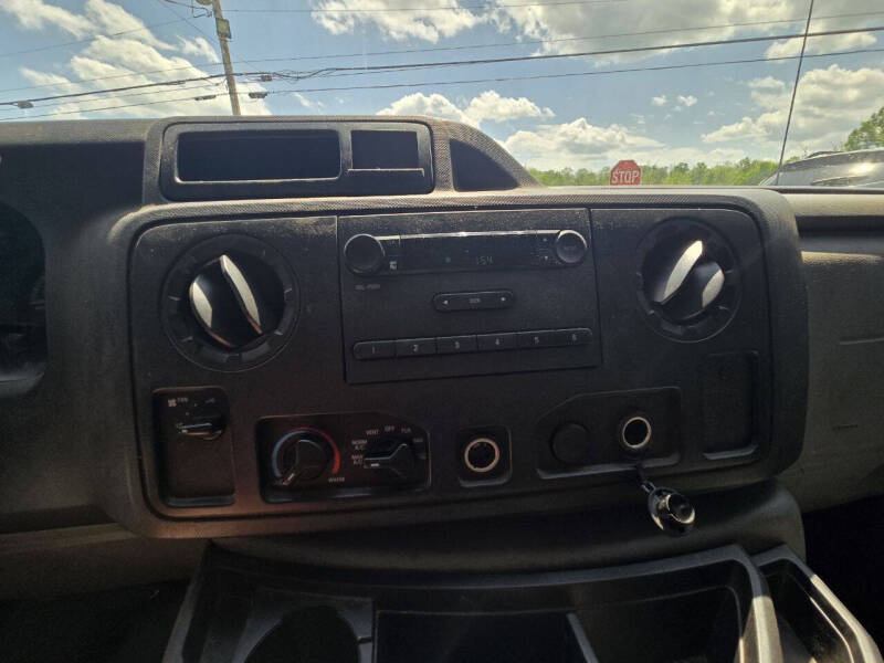 2010 Ford E-Series E-350 SD
