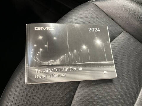 2024 GMC Terrain SLT