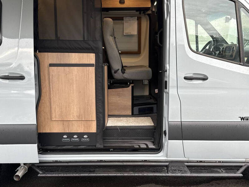 2025 Mercedes-Benz Sprinter