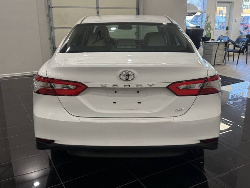 2018 Toyota Camry LE