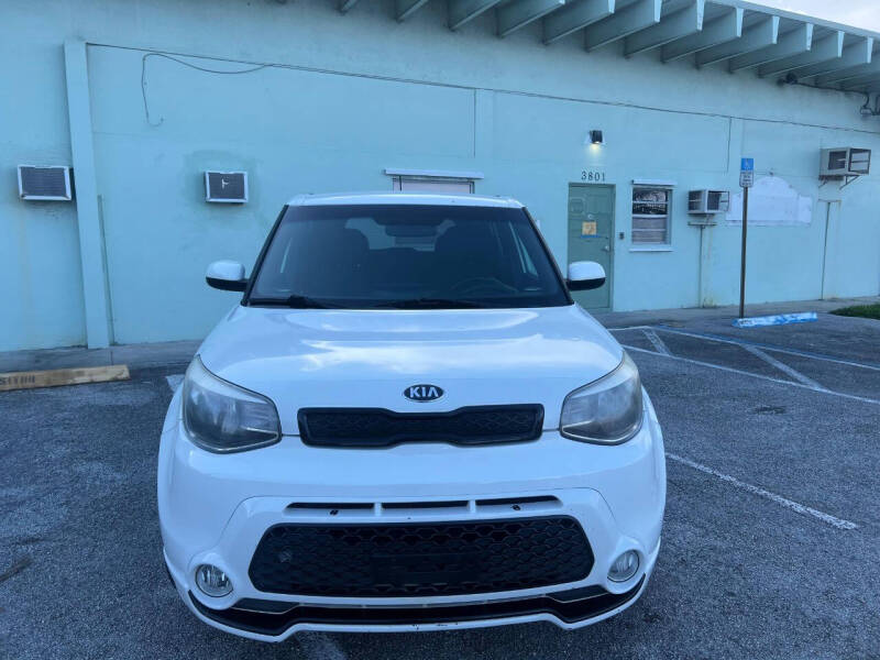 2016 Kia Soul +