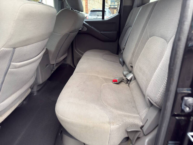 2017 Nissan Frontier SV