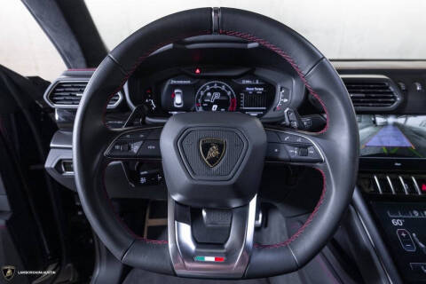 2024 Lamborghini Urus S