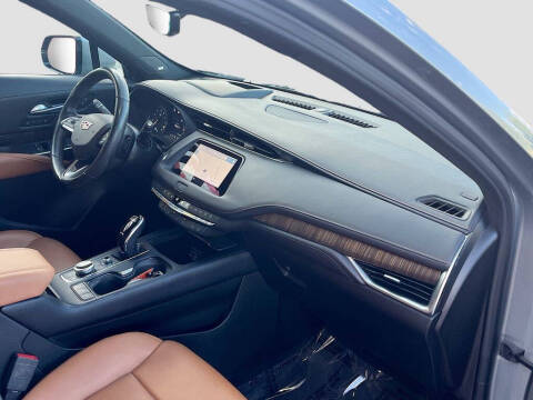 2023 Cadillac XT4 Sport