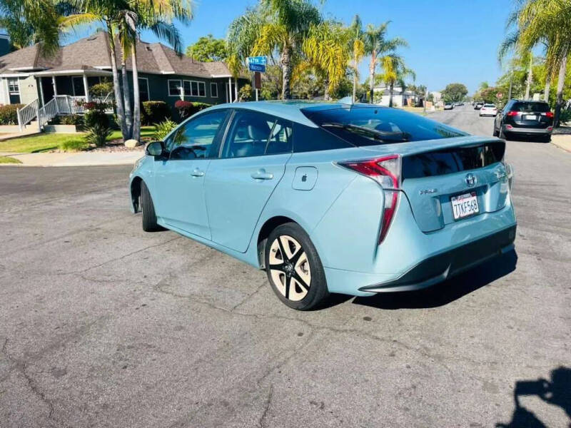 2016 Toyota Prius