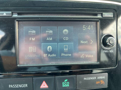 2015 Mitsubishi Outlander SE