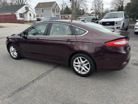 2013 Ford Fusion SE