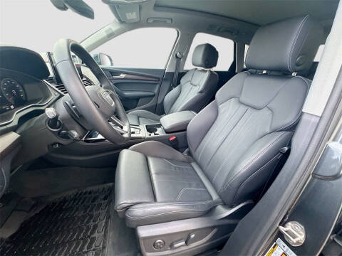 2025 Audi Q5 quattro S line Prem Plus 45 TFSI