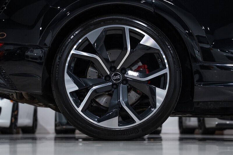 2024 Audi RS Q8 4.0T quattro