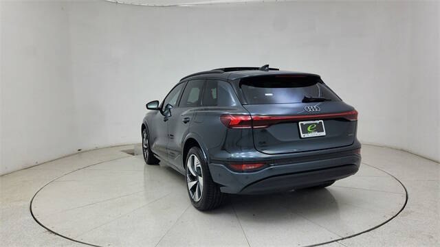 2025 Audi Q6 e-tron quattro Premium Plus