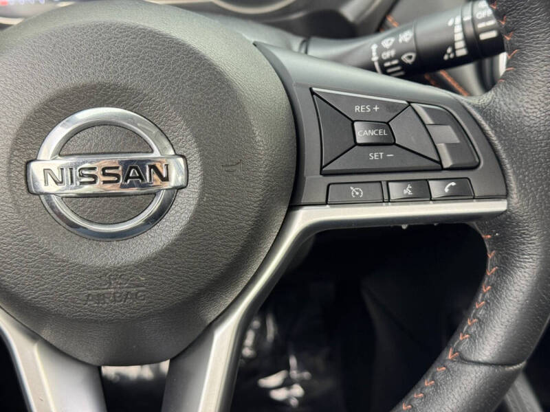 2018 Nissan Kicks SR