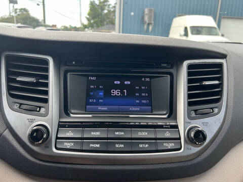 2017 Hyundai Tucson SE