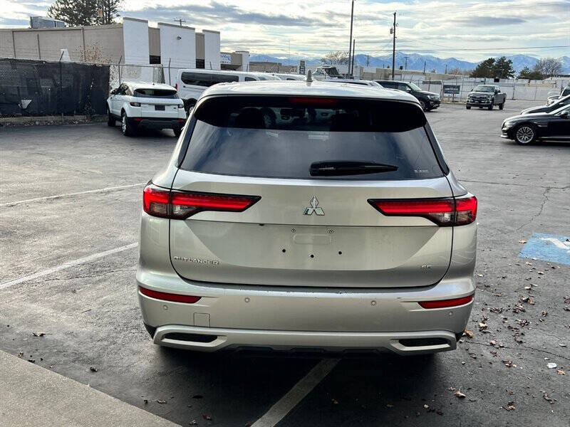 2024 Mitsubishi Outlander SE