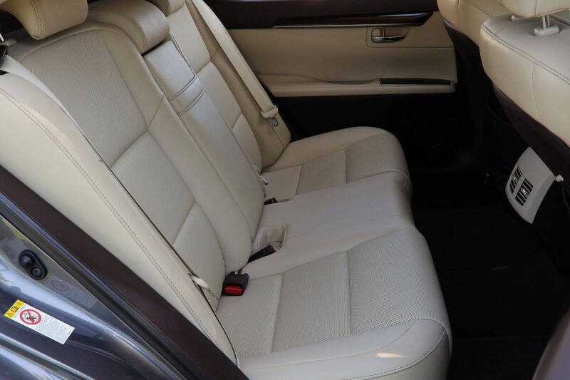 2017 Lexus ES 350