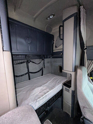 2016 Freightliner Cascadia