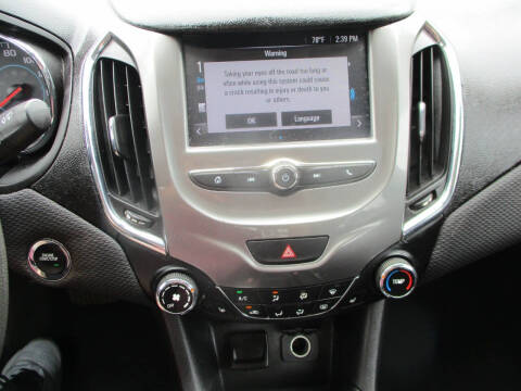 2017 Chevrolet Cruze LT Auto