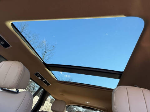 2025 Land Rover Range Rover P400 SE LWB