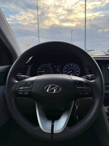 2020 Hyundai Elantra