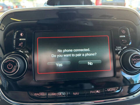 2017 FIAT 500 Lounge