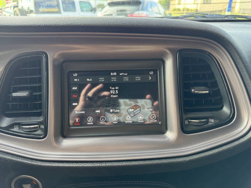 2023 Dodge Challenger SXT