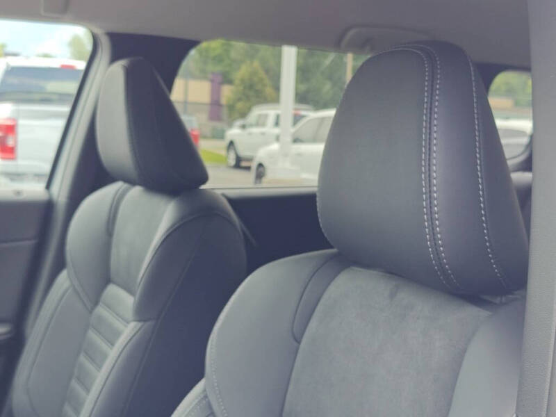 2025 Mitsubishi Outlander PHEV SE