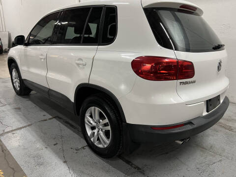 2014 Volkswagen Tiguan SE
