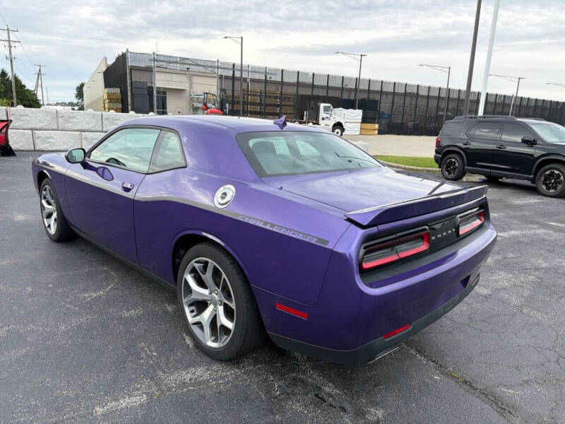 2016 Dodge Challenger SXT