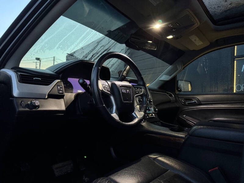 2017 GMC Yukon XL SLT