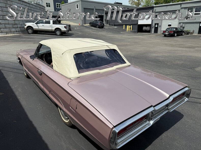 1964 Ford Thunderbird