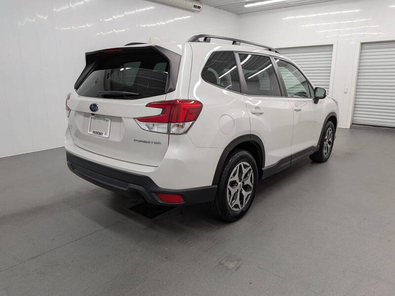 2022 Subaru Forester Premium