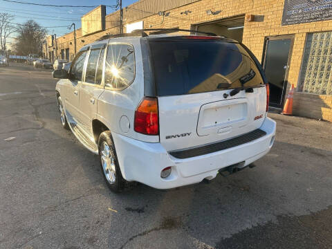 2007 GMC Envoy Denali