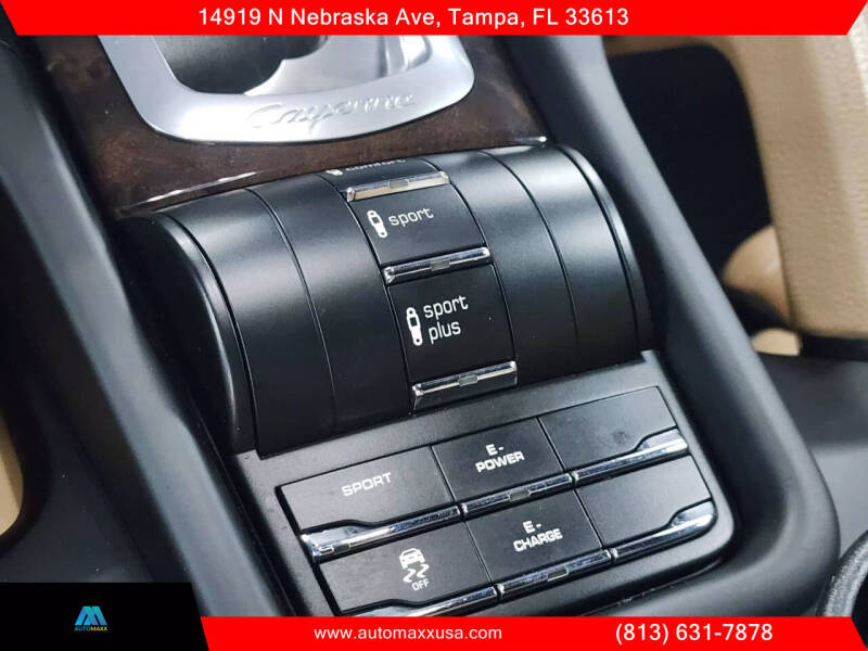 2016 Porsche Cayenne S E-Hybrid