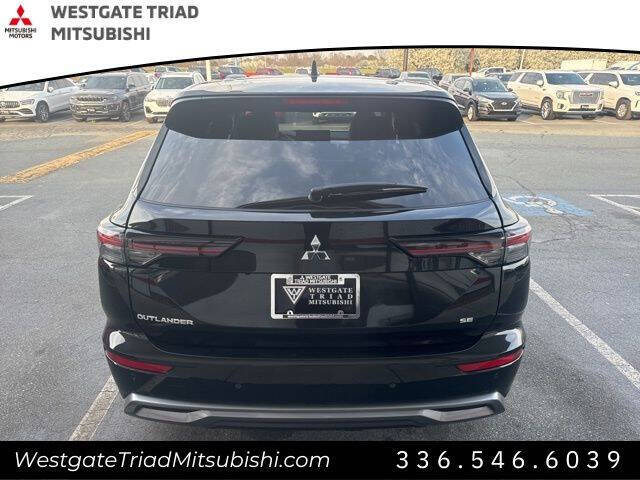 2025 Mitsubishi Outlander SE